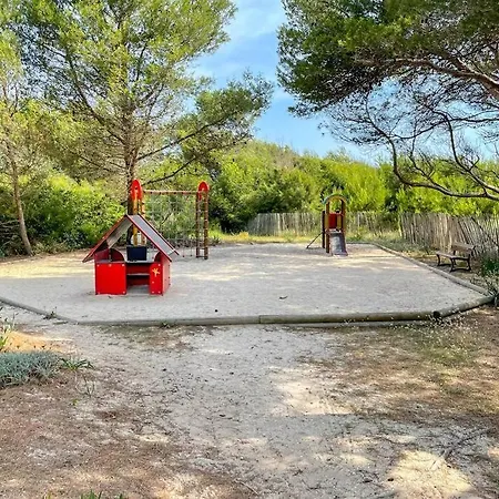 En Résidence Privée, Face à La Avec Accès Direct Hyères