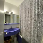 En Privee, Face A La Avec Acces Direct Apartament